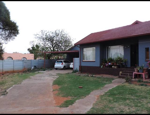 4 BEDROOM HOUSE FOR SALE IN BIRCH ACRES